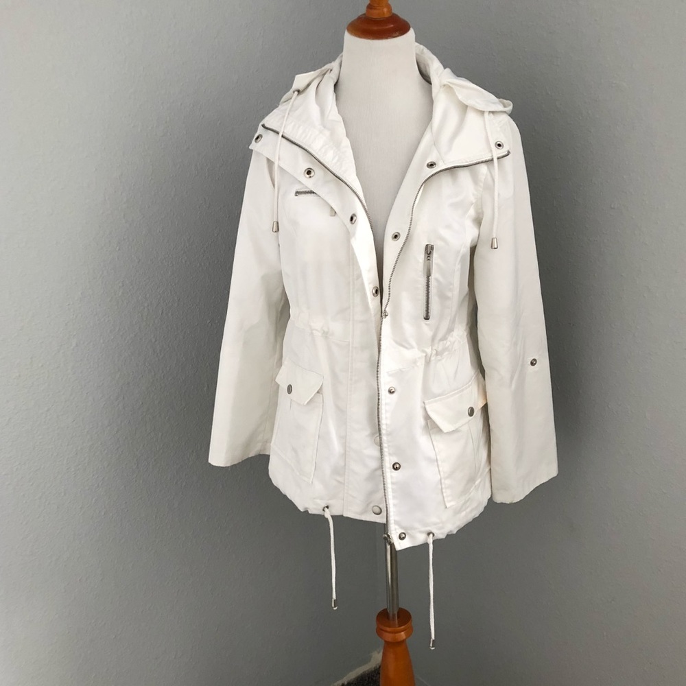 White rain/wind jacket
